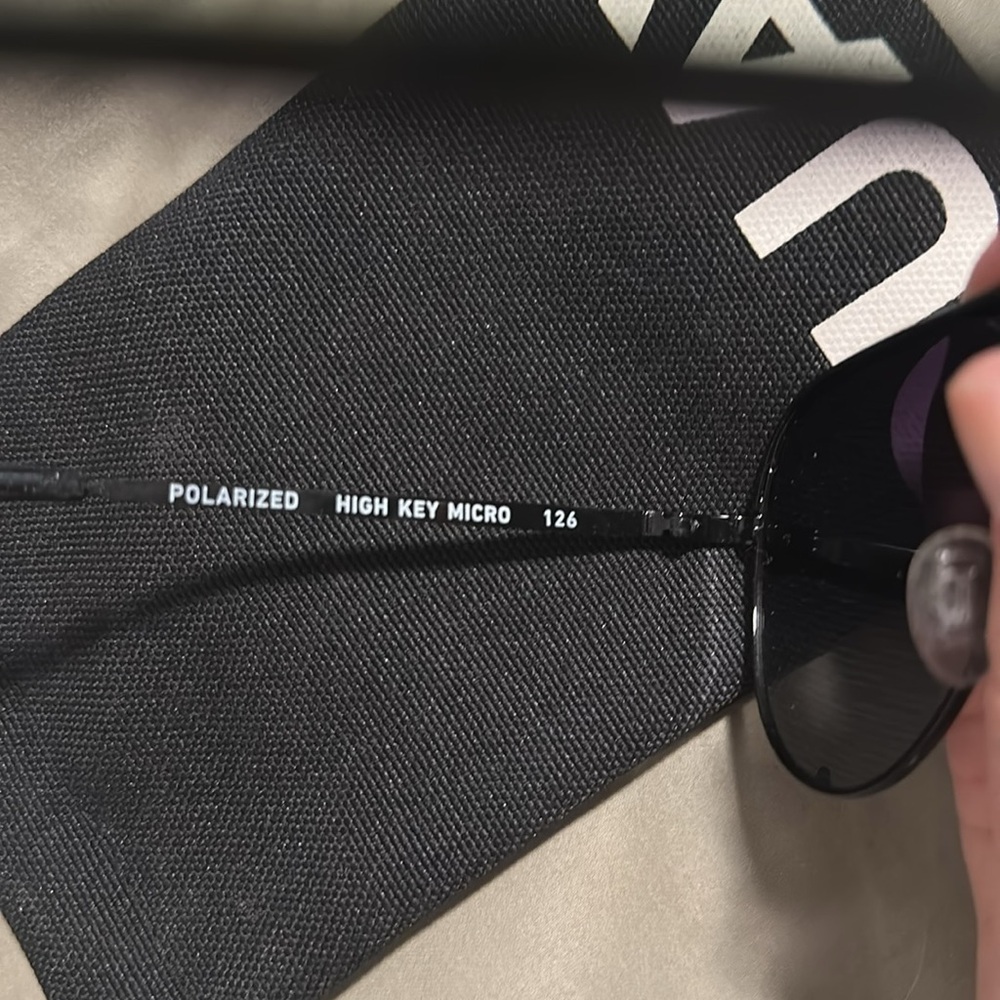 Quay Glasses - image 2